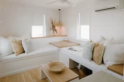 The Sunsetter - Surf studio with private roof top porch - Image 4