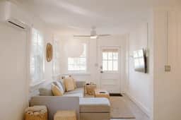 The Bungalow Lounge - Image 2