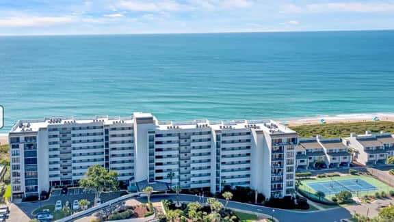 Sea Breeze- Oceanfront Station One Suite - Image 4